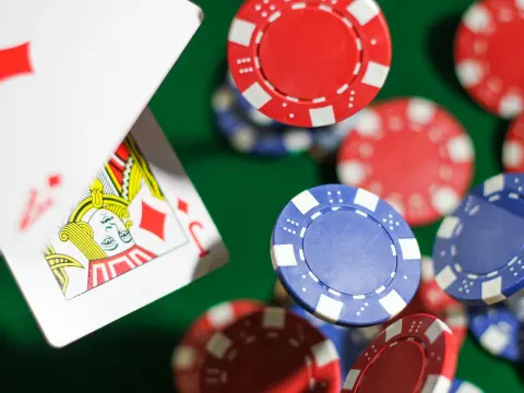 Les secrets du bluff au poker