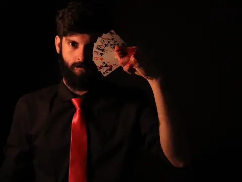 Stratégies de défense des blindes au poker